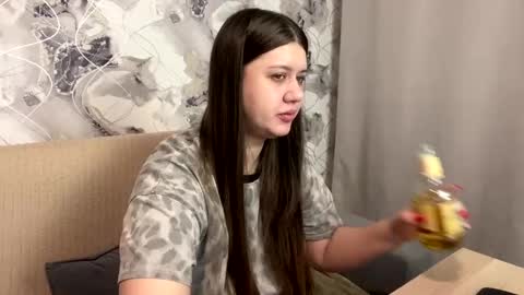 Snapshot of aletta_oushen chatting on 01-15-25, 12:36 Aletta Oushen online show from 01-15-25, 12:36