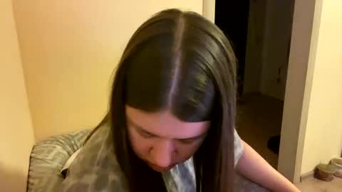 Snapshot of aletta_oushen chatting on 01-28-25, 04:08 Aletta Oushen online show from 01-28-25, 04:08