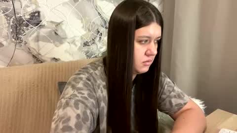 Snapshot of aletta_oushen chatting on 02-04-25, 05:12 Aletta Oushen online show from 02-04-25, 05:12