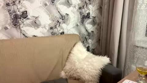 Snapshot of aletta_oushen chatting on 02-05-25, 06:26 Aletta Oushen online show from 02-05-25, 06:26