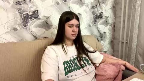 Snapshot of aletta_oushen chatting on 02-21-25, 11:55 Aletta Oushen online show from 02-21-25, 11:55
