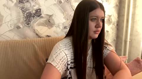 Snapshot of aletta_oushen chatting on 02-25-25, 12:03 Aletta Oushen online show from 02-25-25, 12:03
