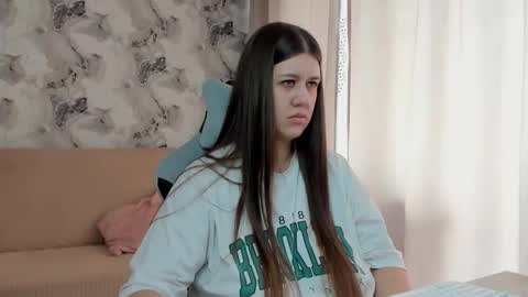 Snapshot of aletta_oushen chatting on 09-11-25, 10:26 Aletta Oushen online show from 09-11-25, 10:26