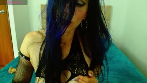 Snapshot of alettallove chatting on 05-18-26, 02:45 alettallove online show from 05-18-26, 02:45
