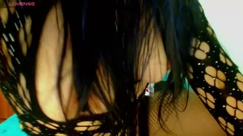Snapshot of alettallove chatting on 07-09-26, 02:32 alettallove online show from 07-09-26, 02:32