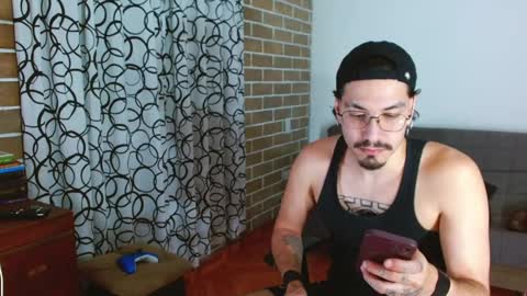 Snapshot of aleviz chatting on 02-15-26, 07:51 aleviz online show from 02-15-26, 07:51