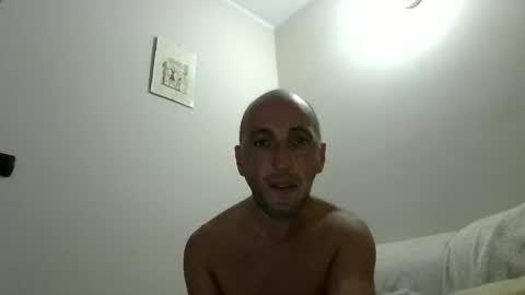 Snapshot of alex120475 chatting on 10-26-25, 10:25 alex120475 online show from 10-26-25, 10:25