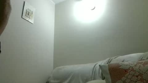 Snapshot of alex120475 chatting on 01-12-26, 09:09 alex120475 online show from 01-12-26, 09:09