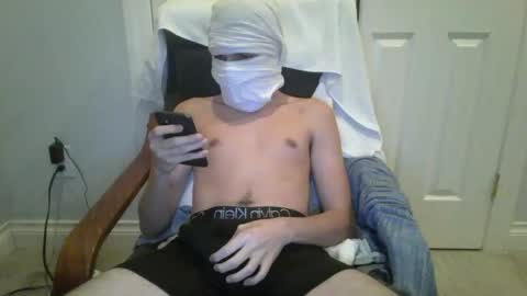 Snapshot of alex1817c chatting on 10-23-25, 07:07 alex1817c online show from 10-23-25, 07:07