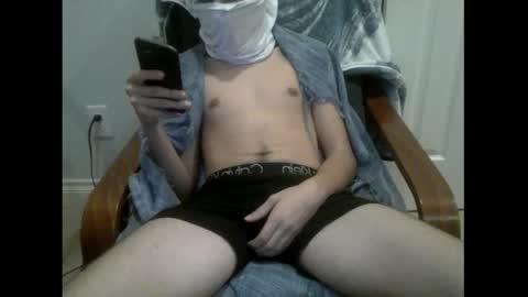 Snapshot of alex1817c chatting on 11-13-25, 07:40 alex1817c online show from 11-13-25, 07:40