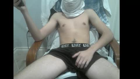 Snapshot of alex1817c chatting on 11-19-25, 07:41 alex1817c online show from 11-19-25, 07:41