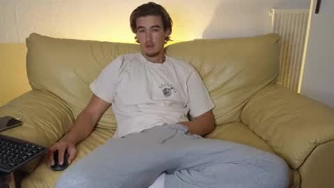 Alex83530 online show from 10-26-25, 08:42