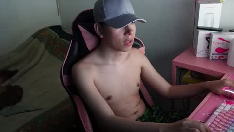 Alex online show from 10-06-25, 12:52