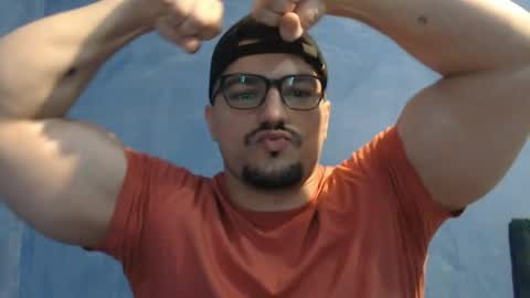 Snapshot of alex_blu chatting on 05-08-26, 02:44 Alex online show from 05-08-26, 02:44