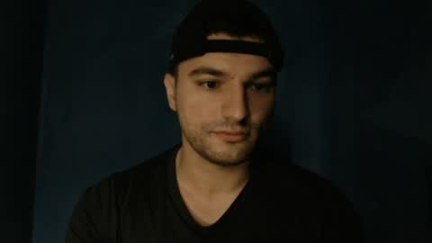 Snapshot of alex_blu chatting on 05-14-26, 10:11 Alex online show from 05-14-26, 10:11