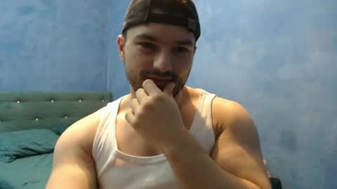 Snapshot of alex_blu chatting on 05-21-26, 12:12 Alex online show from 05-21-26, 12:12