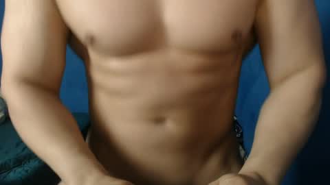 Snapshot of alex_blu chatting on 05-27-26, 01:57 Alex online show from 05-27-26, 01:57