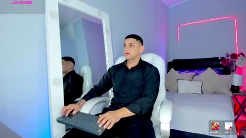 Snapshot of alex_cute77 chatting on 07-14-26, 12:00 alex online show from 07-14-26, 12:00