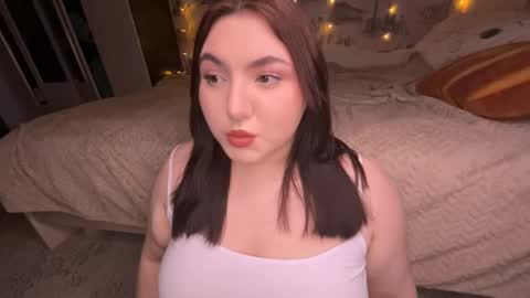 Snapshot of alex_dreams_ chatting on 12-12-24, 06:42 Alex online show from 12-12-24, 06:42