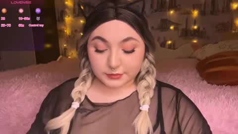 Snapshot of alex_dreams_ chatting on 12-21-24, 02:15 Alex online show from 12-21-24, 02:15