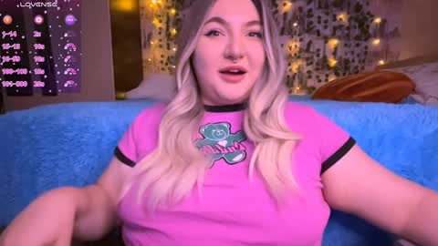 Snapshot of alex_dreams_ chatting on 01-23-25, 01:56 Alex online show from 01-23-25, 01:56