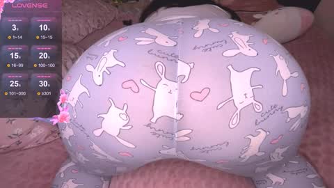 Snapshot of alex_dreams_ chatting on 03-04-26, 06:03 Alex online show from 03-04-26, 06:03