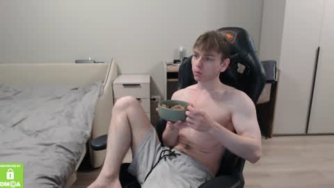 Snapshot of alex_gotcha chatting on 07-11-26, 03:37 Alex online show from 07-11-26, 03:37