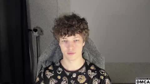 Snapshot of alex_mactavish chatting on 10-12-25, 01:15 Alexander online show from 10-12-25, 01:15