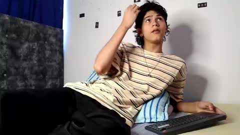 Snapshot of alex_mark_ chatting on 04-21-26, 04:56 alex_mark_ online show from 04-21-26, 04:56