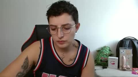 Alex Parker online show from 10-19-25, 07:03