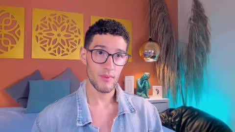 Alex Russo online show from 09-28-25, 03:23