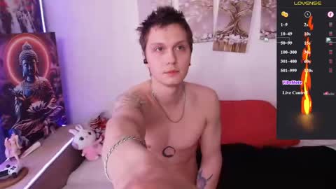 Snapshot of alex_wandhot chatting on 04-30-26, 02:18 Alex WandHot online show from 04-30-26, 02:18