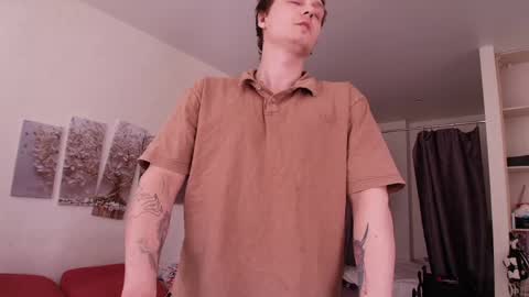 Snapshot of alex_wandhot chatting on 05-04-26, 08:32 Alex WandHot online show from 05-04-26, 08:32