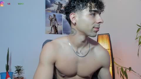 Snapshot of alex_zt7 chatting on 06-10-26, 05:56 x online show from 06-10-26, 05:56