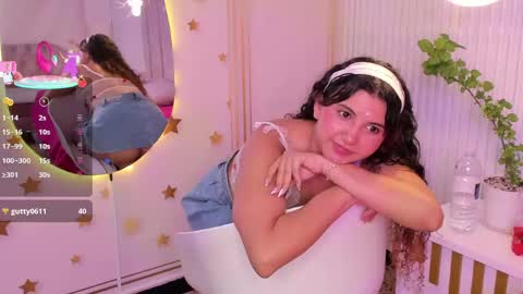 Snapshot of alexa_cutte_ chatting on 04-29-26, 03:49 A L E X A online show from 04-29-26, 03:49