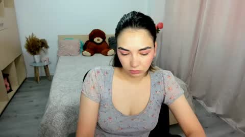 Snapshot of alexa_dolly chatting on 06-24-26, 07:51 Alexa online show from 06-24-26, 07:51