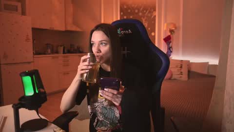 Little Duck homie online show from 12-22-24, 10:58