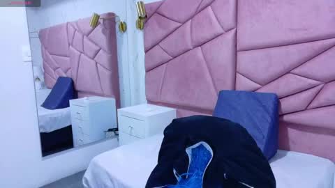 Alexandra online show from 05-30-26, 06:05