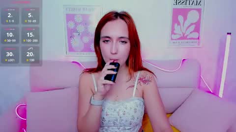 Snapshot of alexa_temptress chatting on 05-18-26, 01:56 Alexa online show from 05-18-26, 01:56