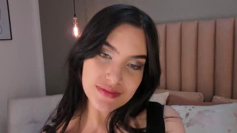 Alexa Thaylor online show from 09-16-25, 02:07