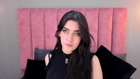 Snapshot of alexa_thaylor_ chatting on 11-17-25, 05:52 Alexa Thaylor online show from 11-17-25, 05:52