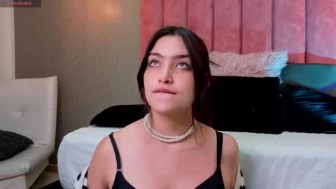 Snapshot of alexa_thaylor_ chatting on 12-15-25, 02:54 Alexa Thaylor online show from 12-15-25, 02:54