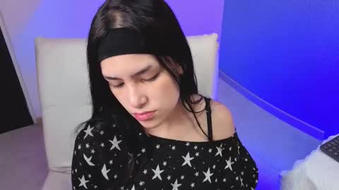 Snapshot of alexa_thaylor_ chatting on 12-22-25, 02:58 Alexa Thaylor online show from 12-22-25, 02:58