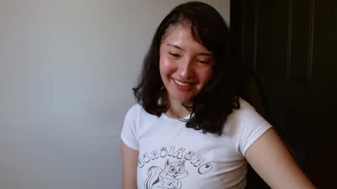 Snapshot of alexaa08 chatting on 05-10-26, 02:33 Alexandra 3 online show from 05-10-26, 02:33