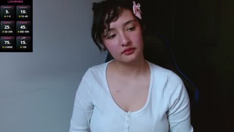 Snapshot of alexaa08 chatting on 07-10-26, 07:05 Alexandra 3 online show from 07-10-26, 07:05