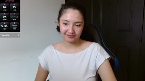 Snapshot of alexaa08 chatting on 07-15-26, 04:23 Alexandra 3 online show from 07-15-26, 04:23