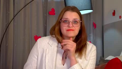 AlexaAvery online show from 06-11-26, 06:50