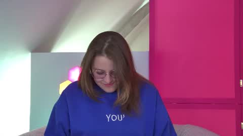 AlexaAvery online show from 06-16-26, 06:27