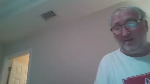 Snapshot of alexalabama chatting on 12-31-24, 11:20 Alex online show from 12-31-24, 11:20