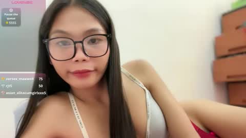 Snapshot of alexaloove chatting on 04-29-26, 05:30 alexa online show from 04-29-26, 05:30
